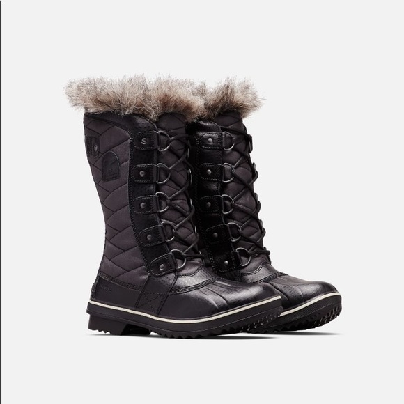 Sorel Shoes - LIKE NEW Sorel Tofino Black Winter Boots